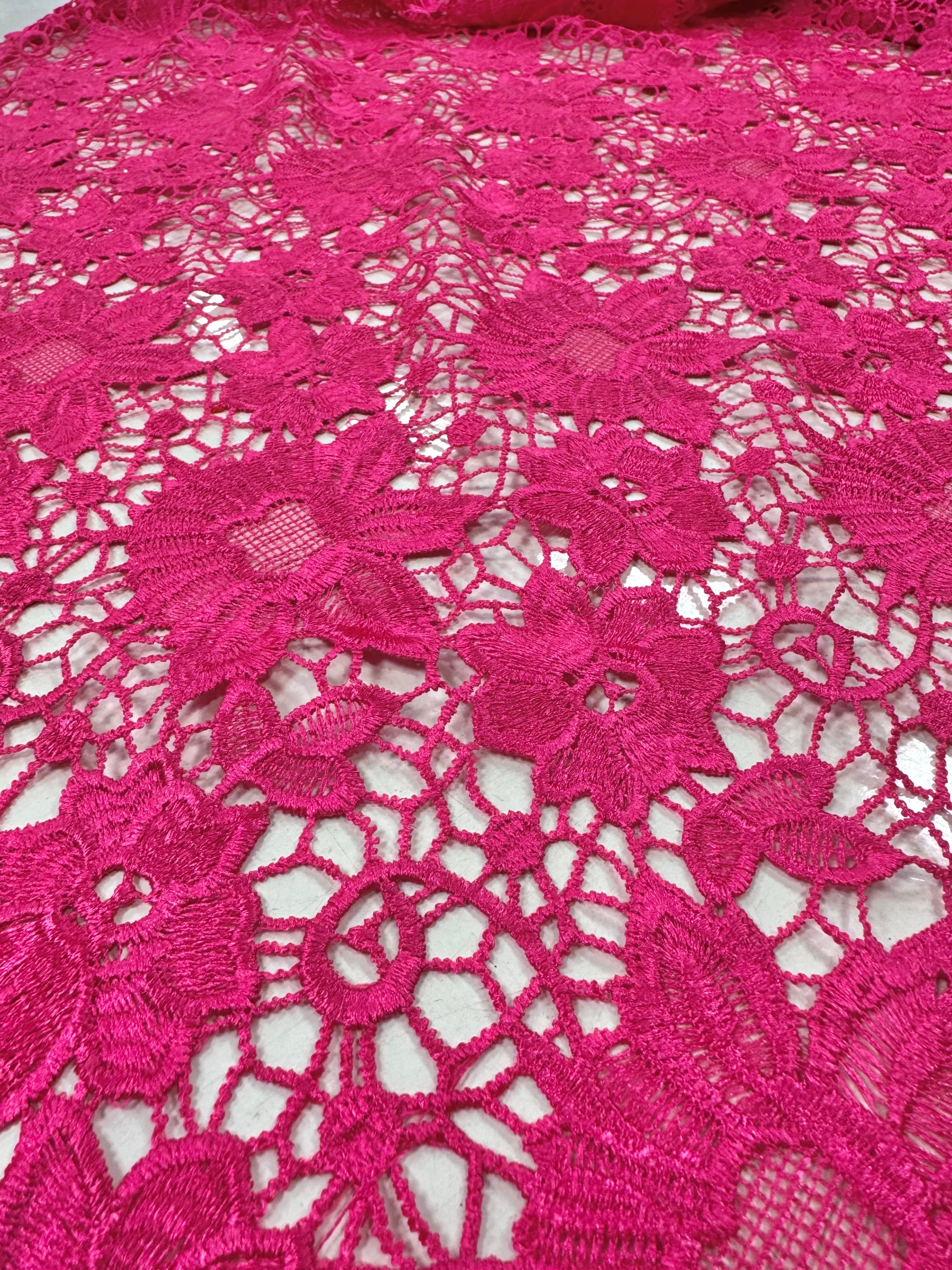 Broderie Sparta, Fucsia