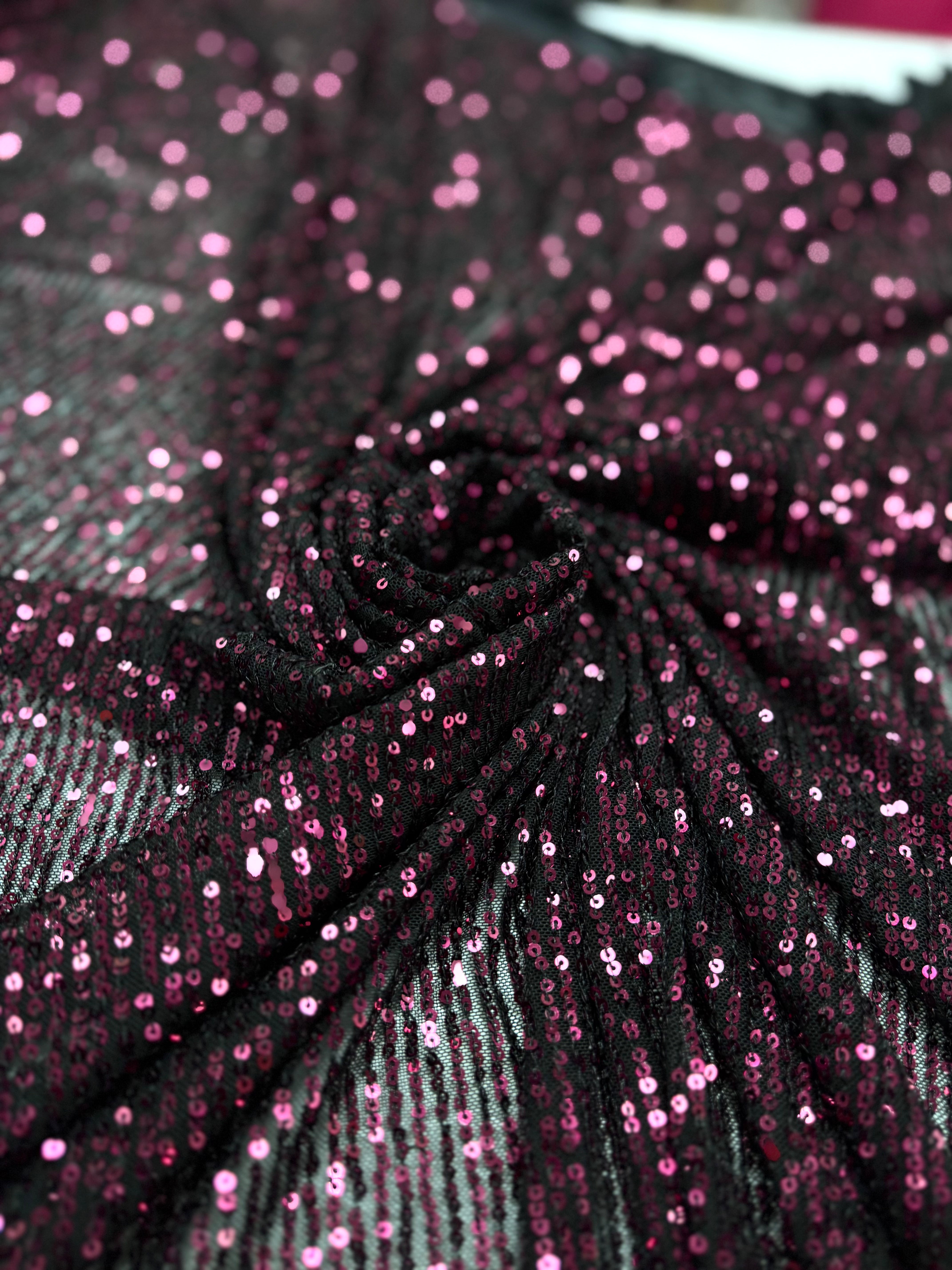 Paiete Pe Tull Elastic, Negru cu Magenta