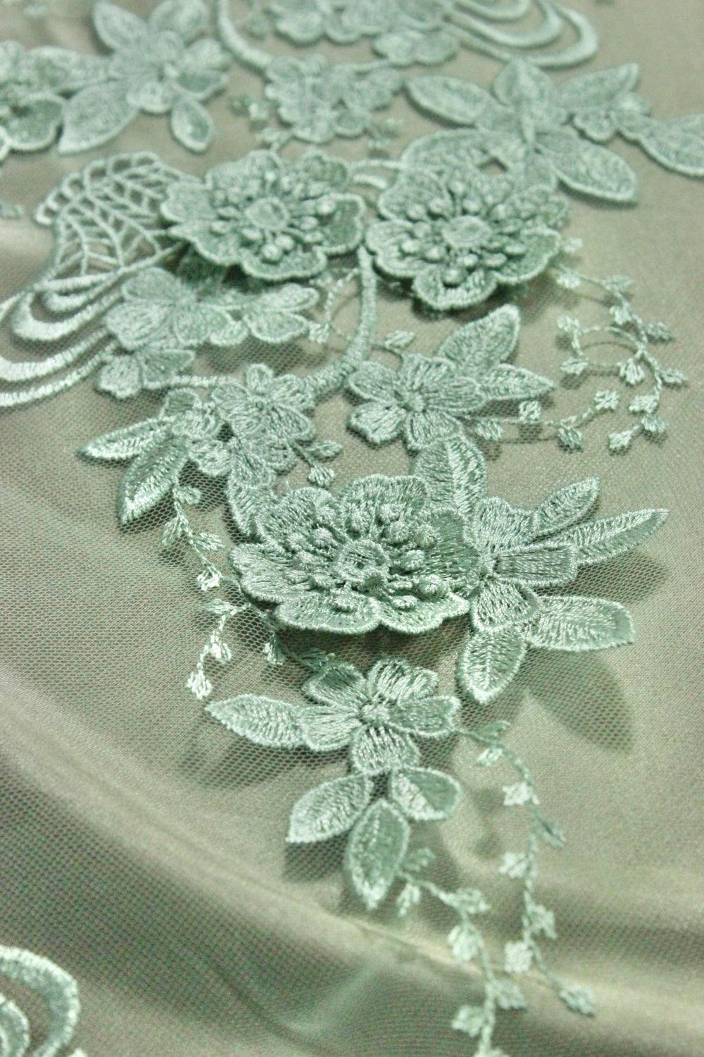 Broderie 3D Pe Tull, Vernil