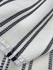 Tricot Elastic. Bleumarin Cu Alb