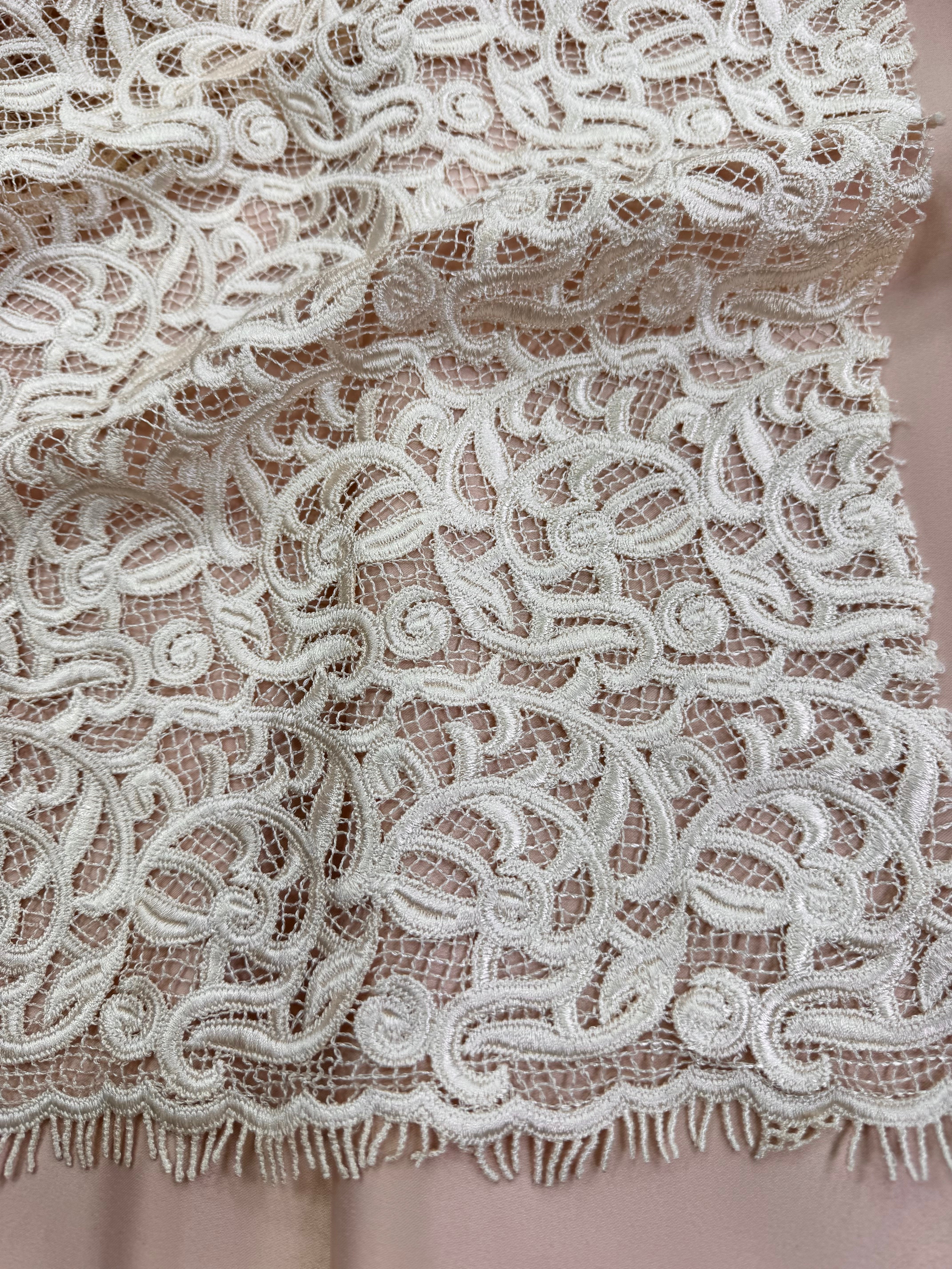 Cupon Broderie Sparta, Crem 120x120cm