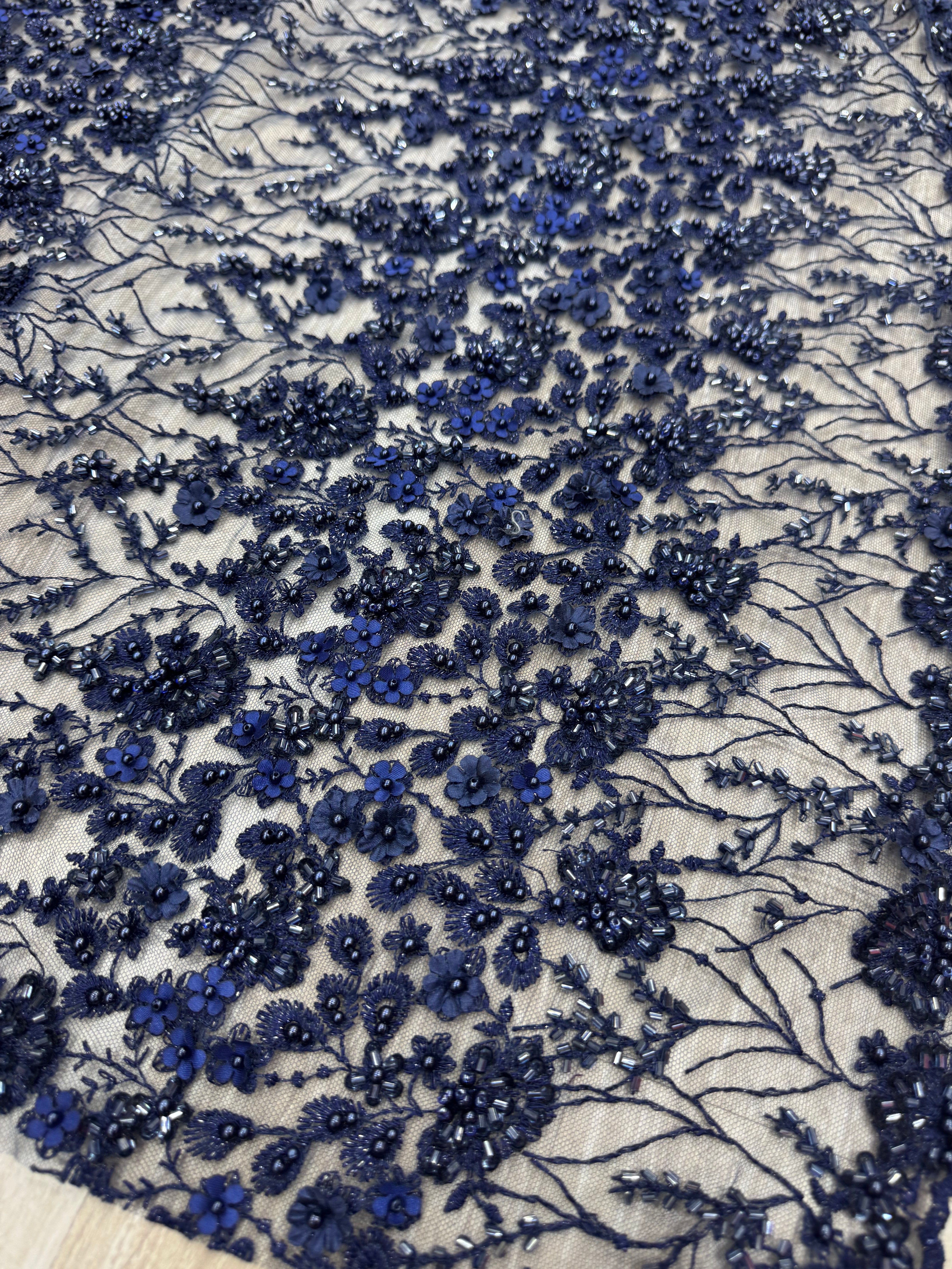Broderie pe Tull cu margele Bleumarin - Latime 1.20m