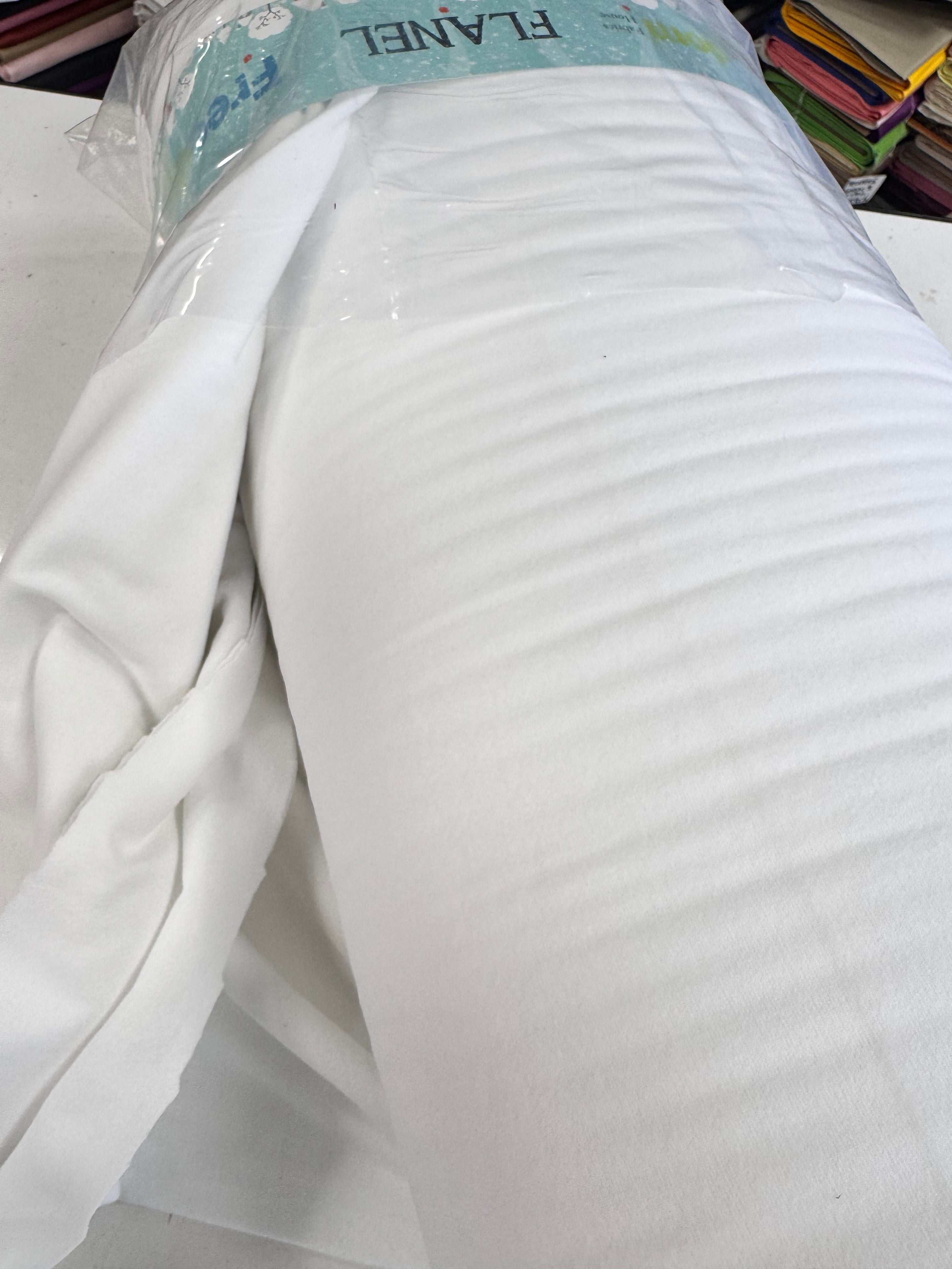 Finet/Flanel de bumbac 100% - Latime 240cm, 150gr/m2