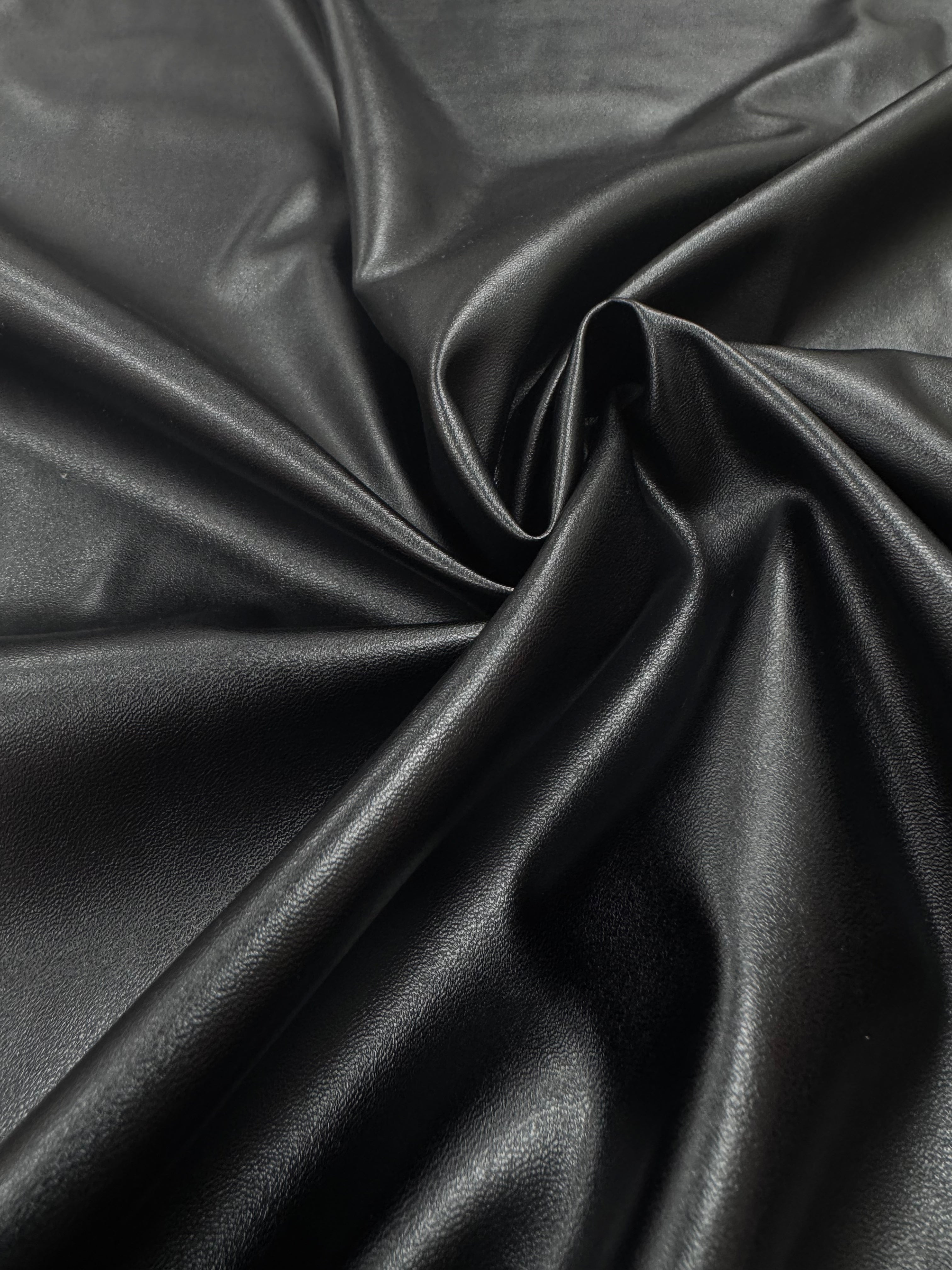 Piele Ecologica Elastica, Negru