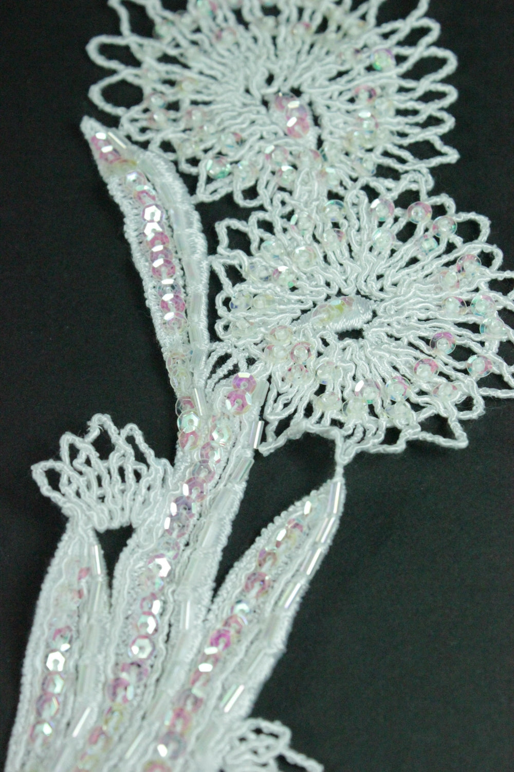Aplicatie De Cusut Cu Margele Si Paite, Alb, 20x7cm