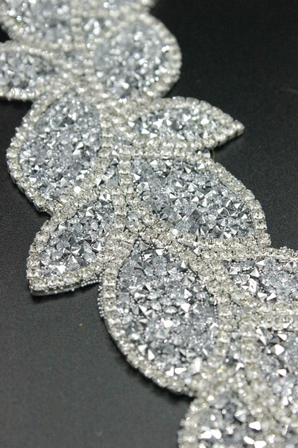 Aplicatie Termoadeziva Cu Strasuri, 6x22cm , Argintiu