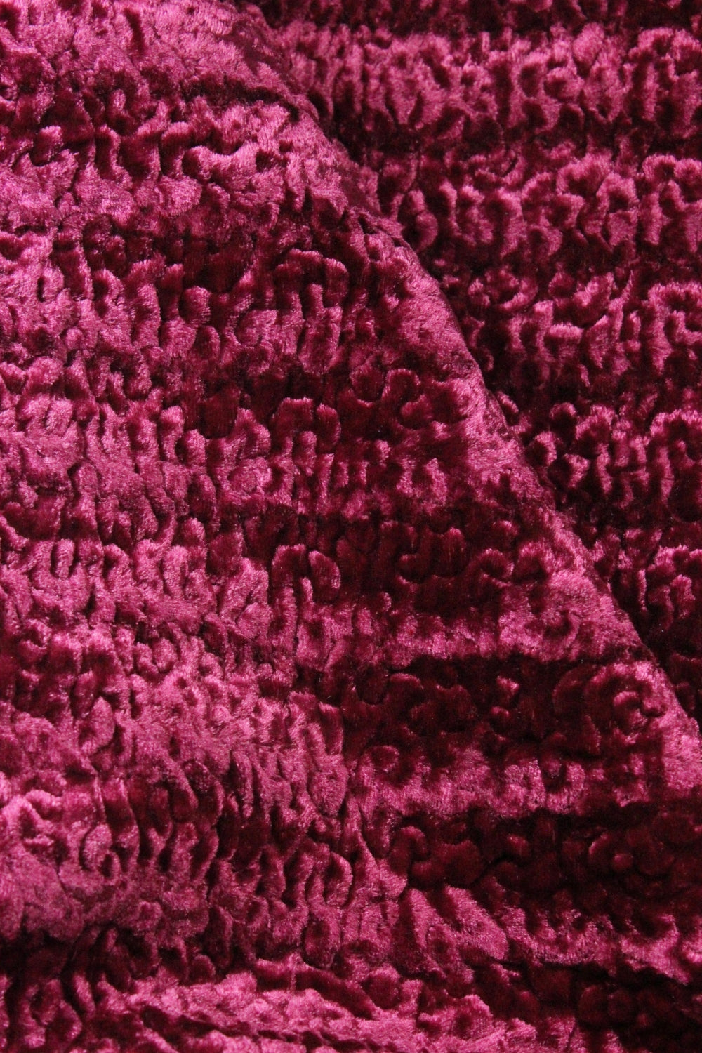 Blana Artificiala De Astrahan Cu Fir Scurt, Magenta