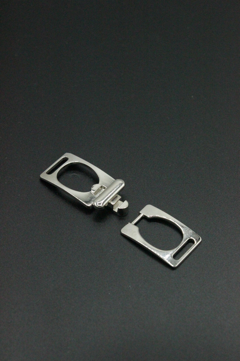 Brandemburg Metalic, 7x2cm, Argntiu