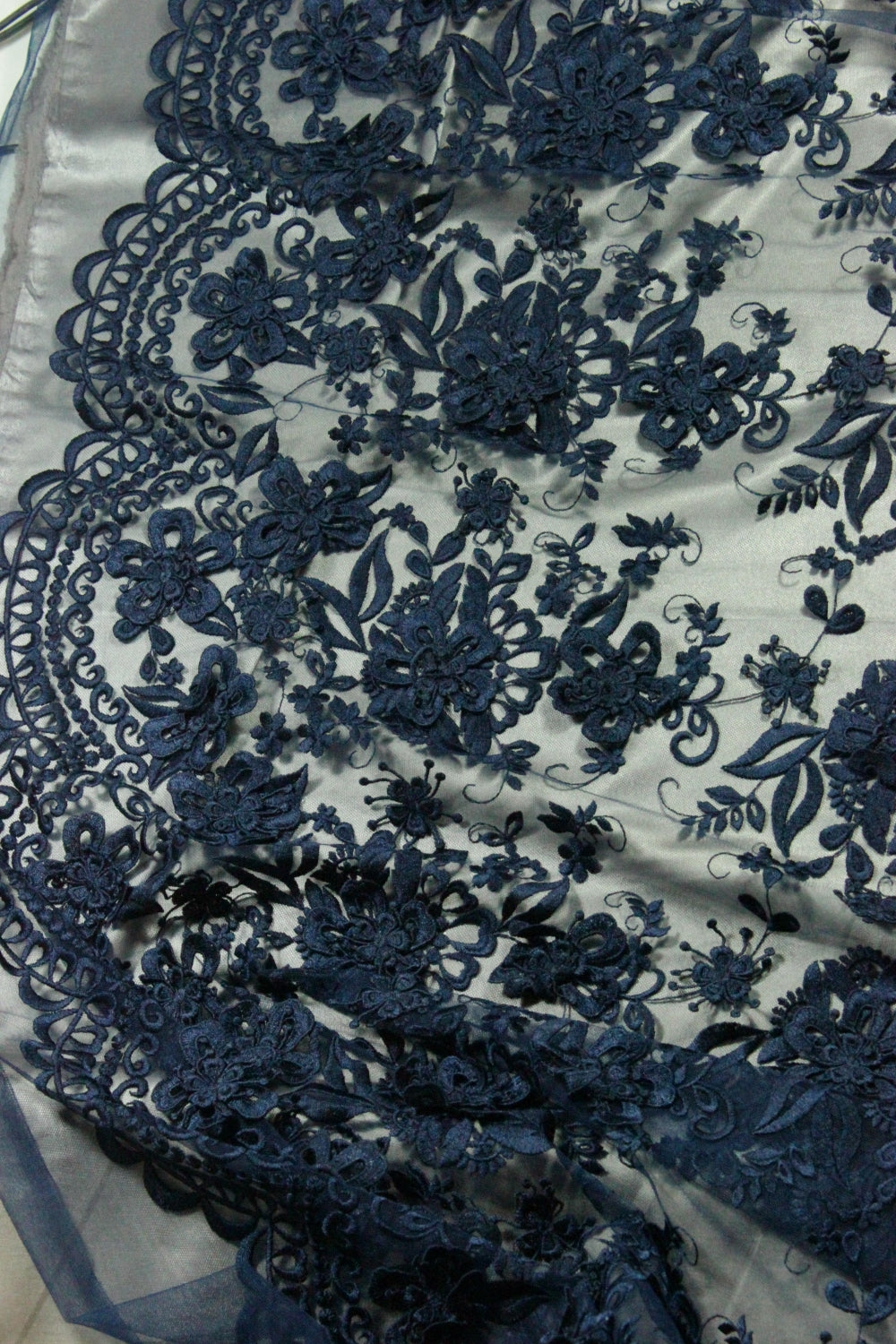 Broderie 3D Pe Tull, Bleumarin