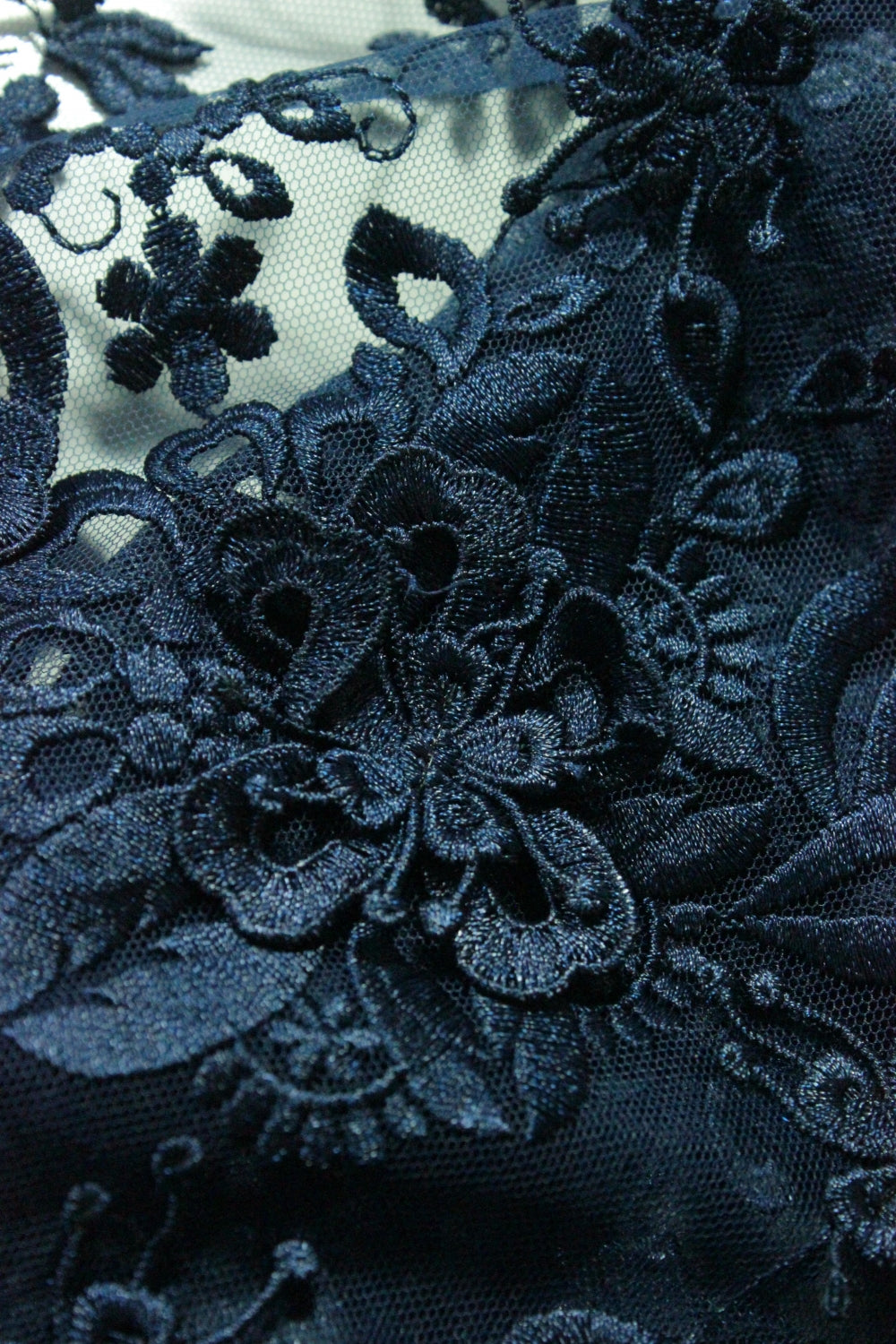 Broderie 3D Pe Tull, Bleumarin