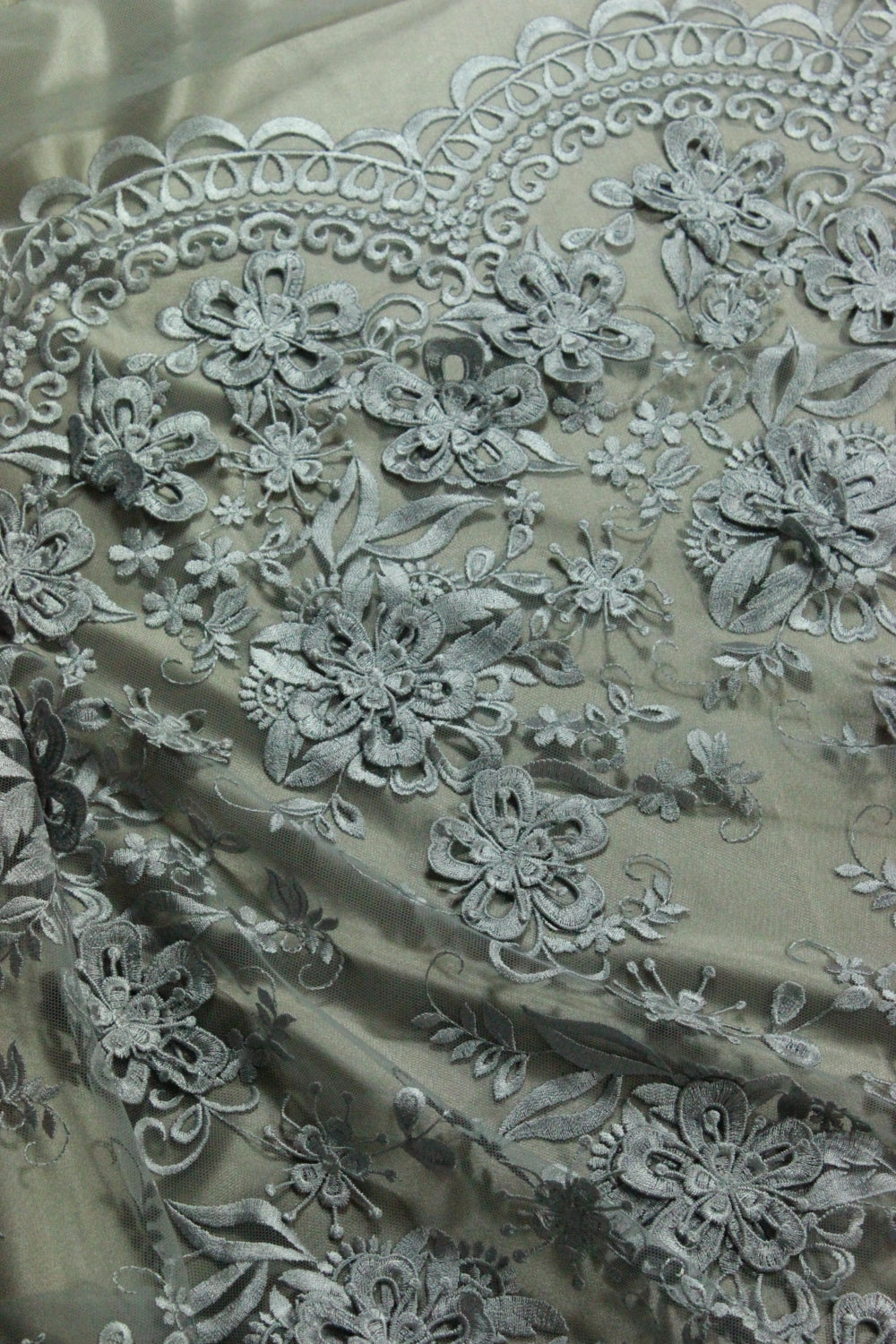 Broderie 3D Pe Tull, Gri