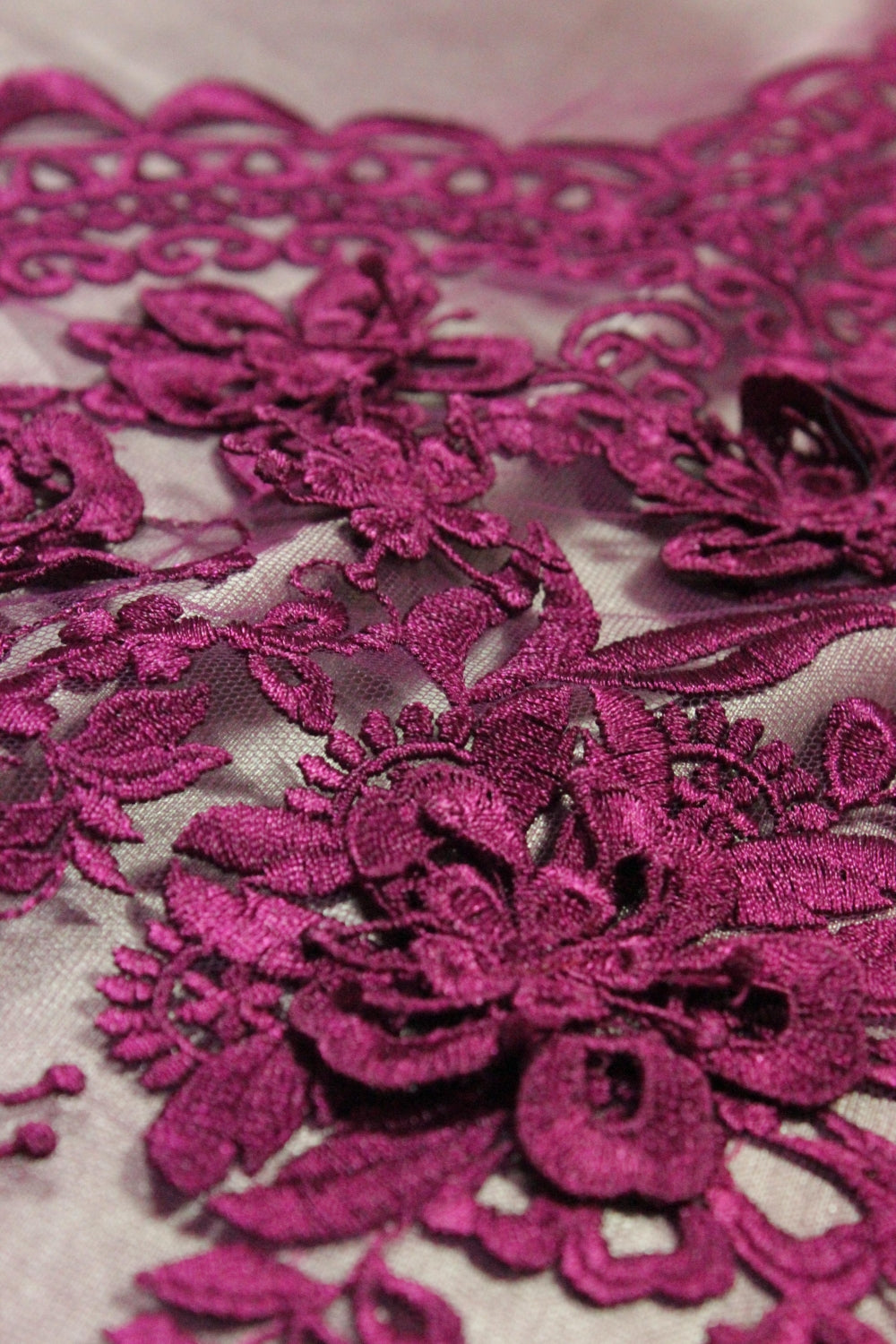 Broderie 3D Pe Tull, Magenta