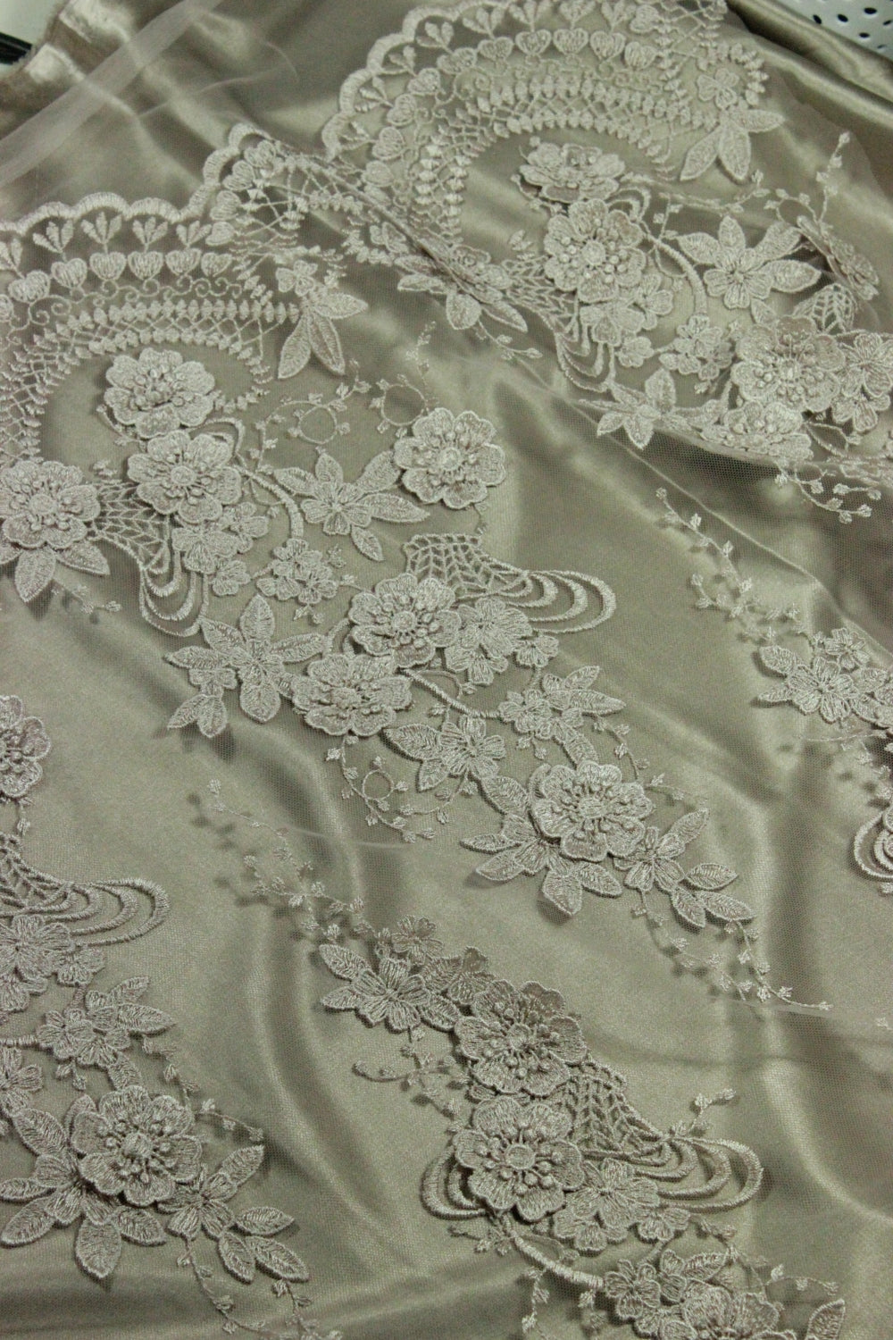Broderie 3D Pe Tull, Roz Pudra