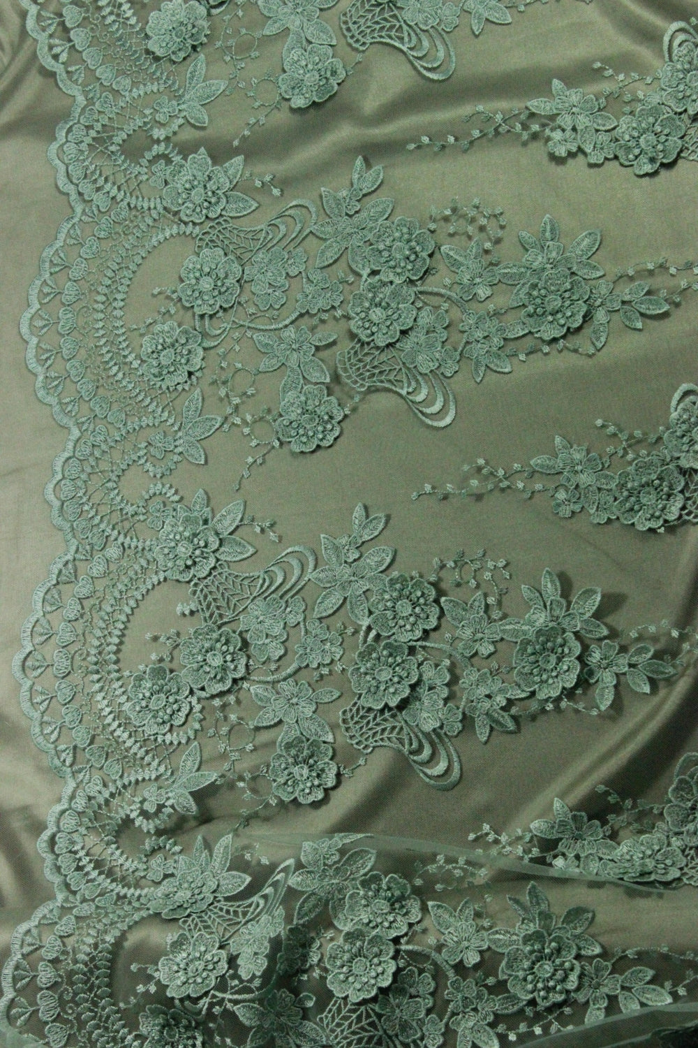 Broderie 3D Pe Tull, Vernil
