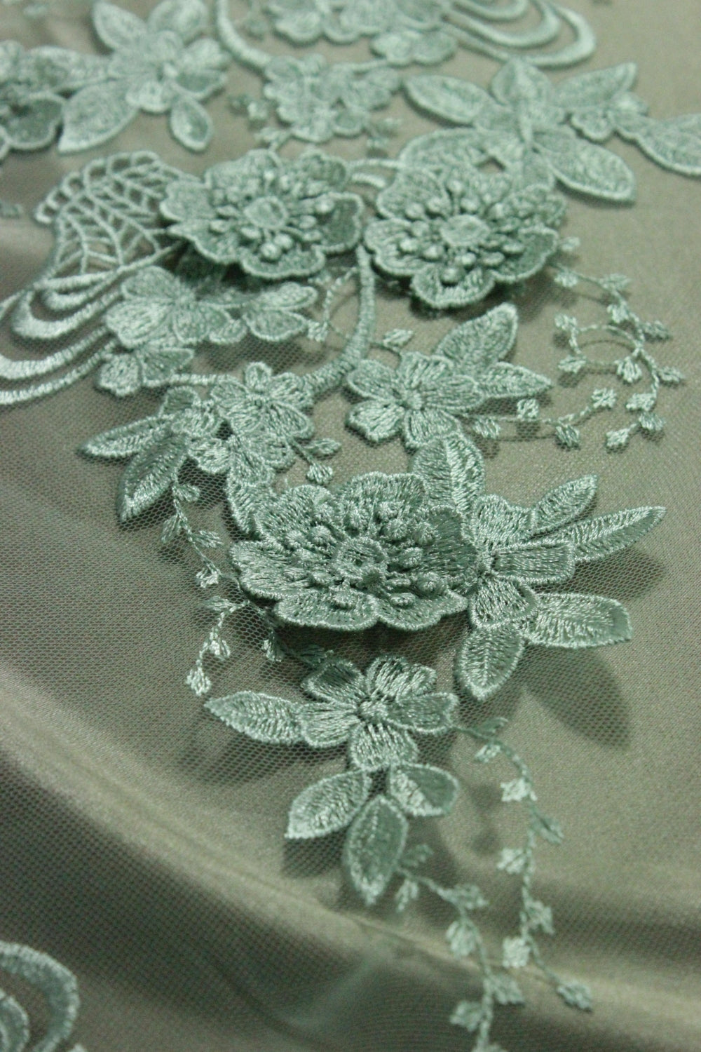Broderie 3D Pe Tull, Vernil