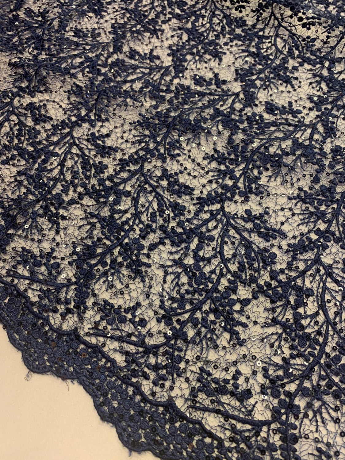 Broderie Cu Insertie De Paiete Fine, Bleumarin