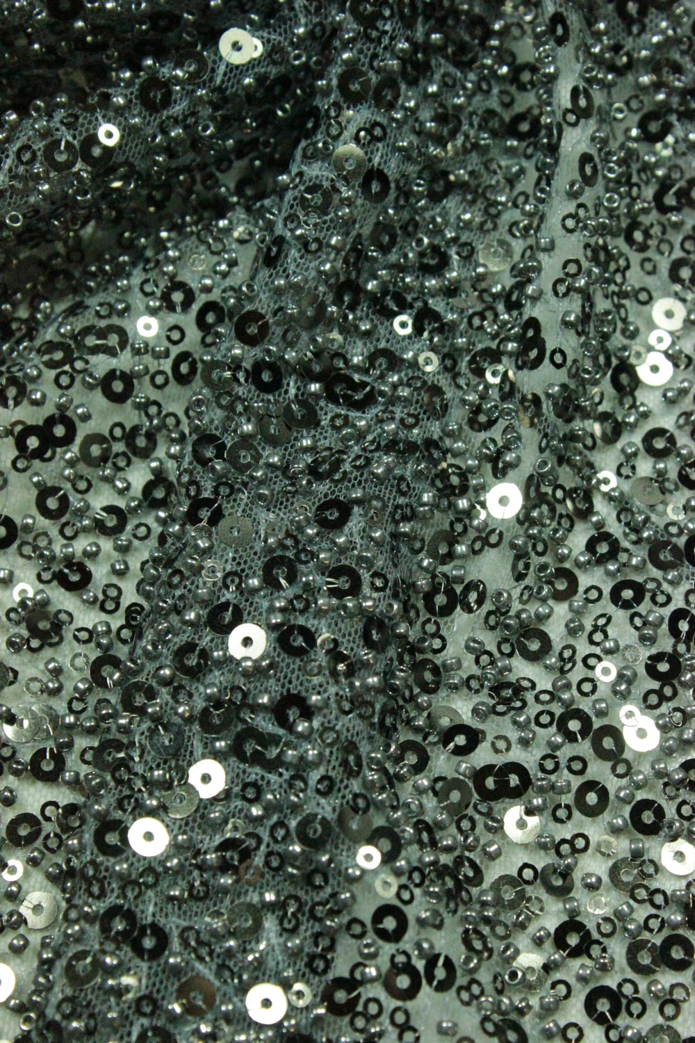 Broderie Cu Margele Si Paiete, Gri Inchis