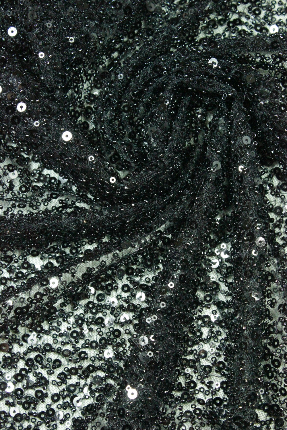 Broderie Cu Margele Si Paiete, Negru