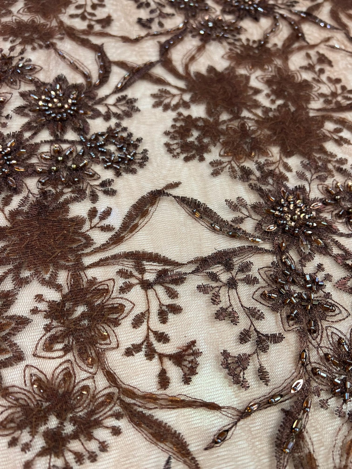 Broderie Cu Margele Si Paiete Pe Tull, Maro