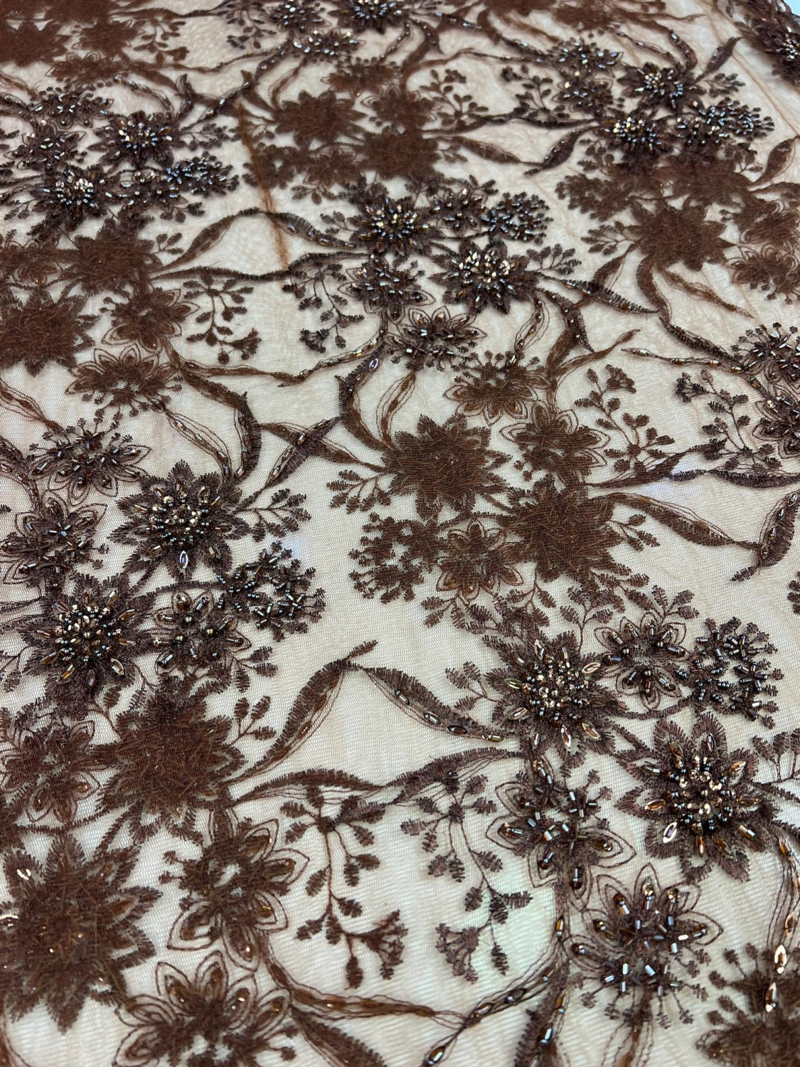 Broderie Cu Margele Si Paiete Pe Tull, Maro