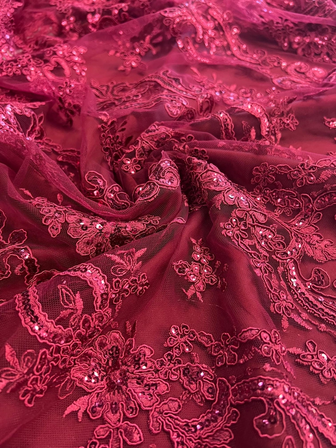 Broderie Cu Paiete Fine, Grena
