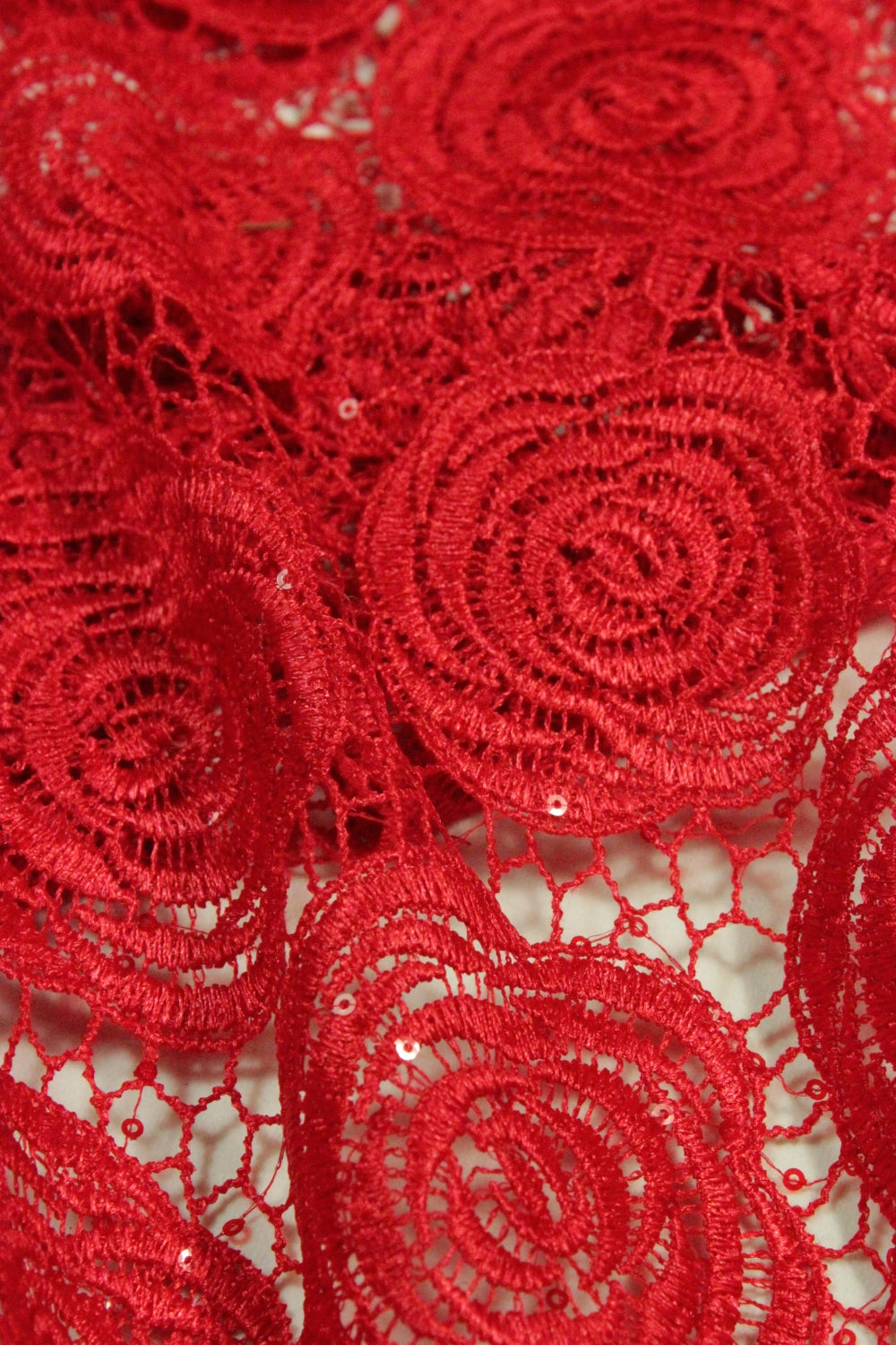 Broderie Cu Paiete Fine, Rosu