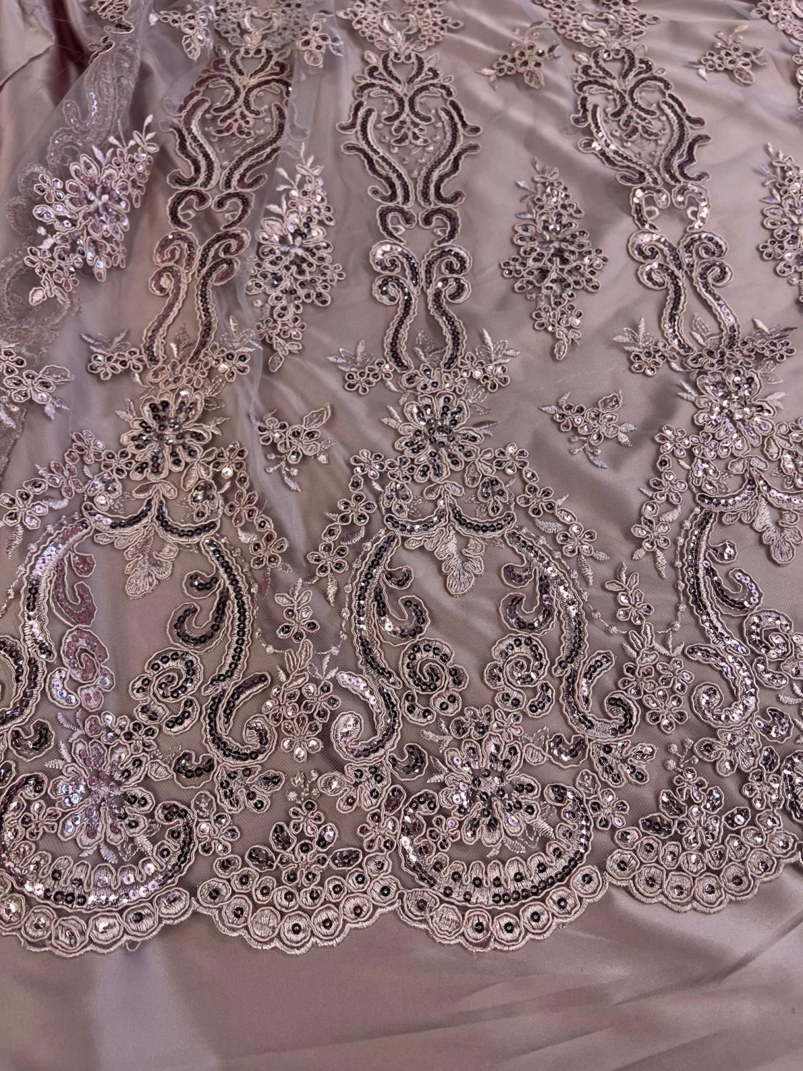 Broderie Cu Paiete Fine, Roz Prafuit