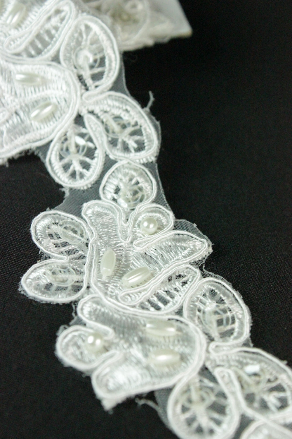 Broderie Ivoire Cu Margele 45mm