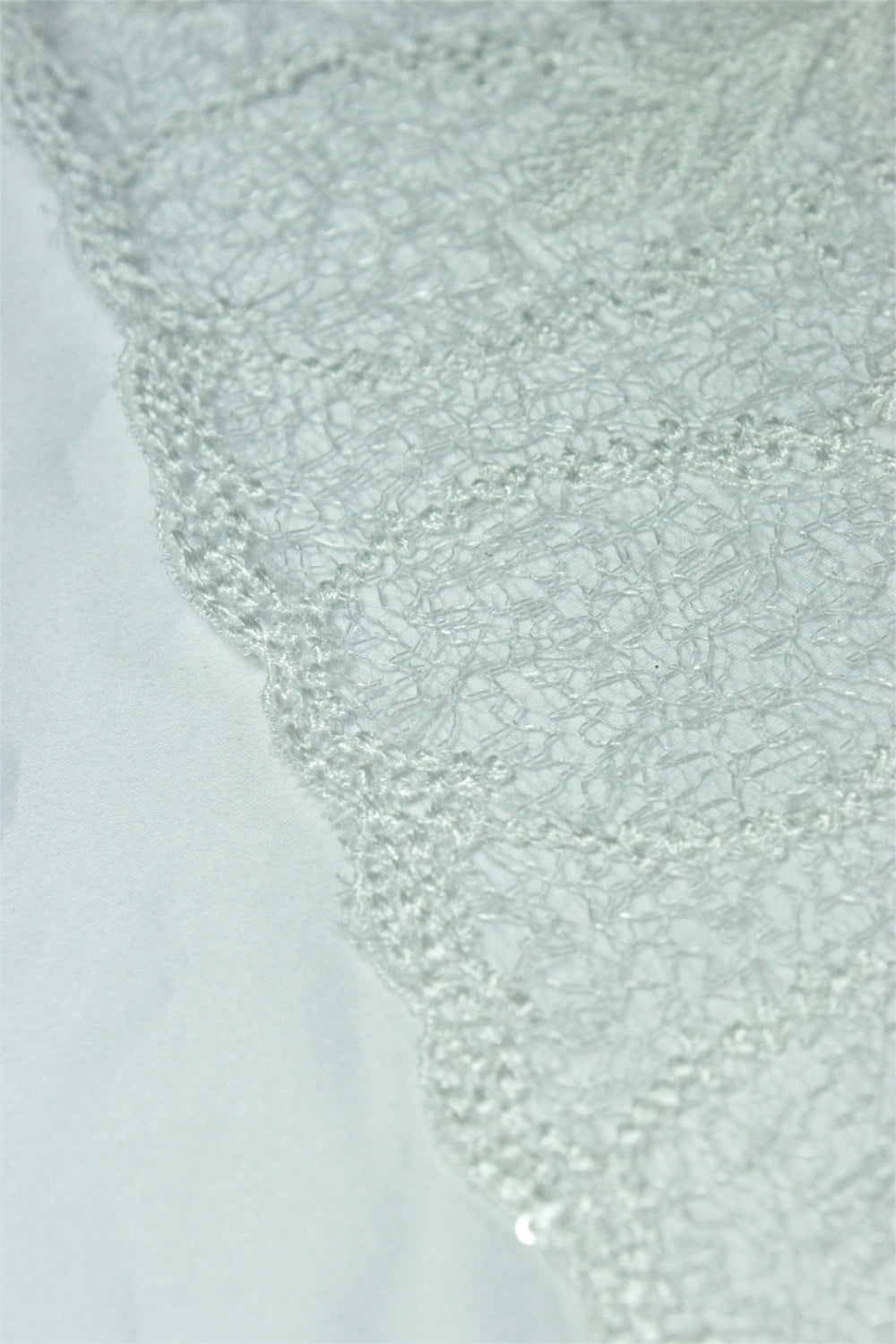 Broderie Ivoire Cu Paiete Fine