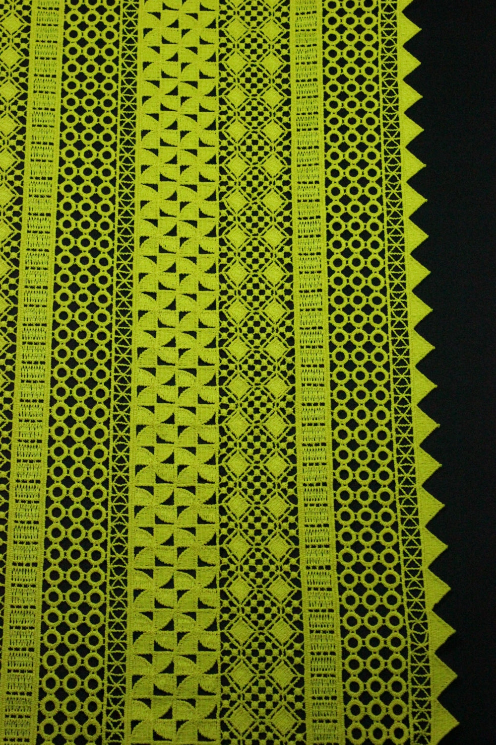 Broderie Sparta Galbena, Latime 55cm