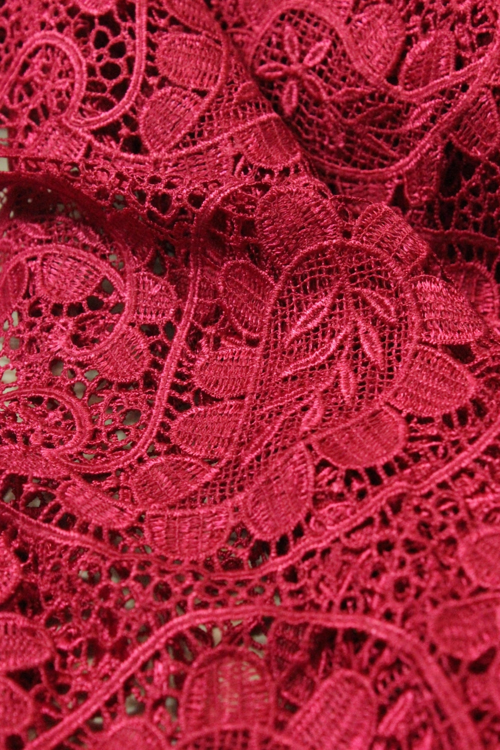 Broderie Sparta, Trandafiriu