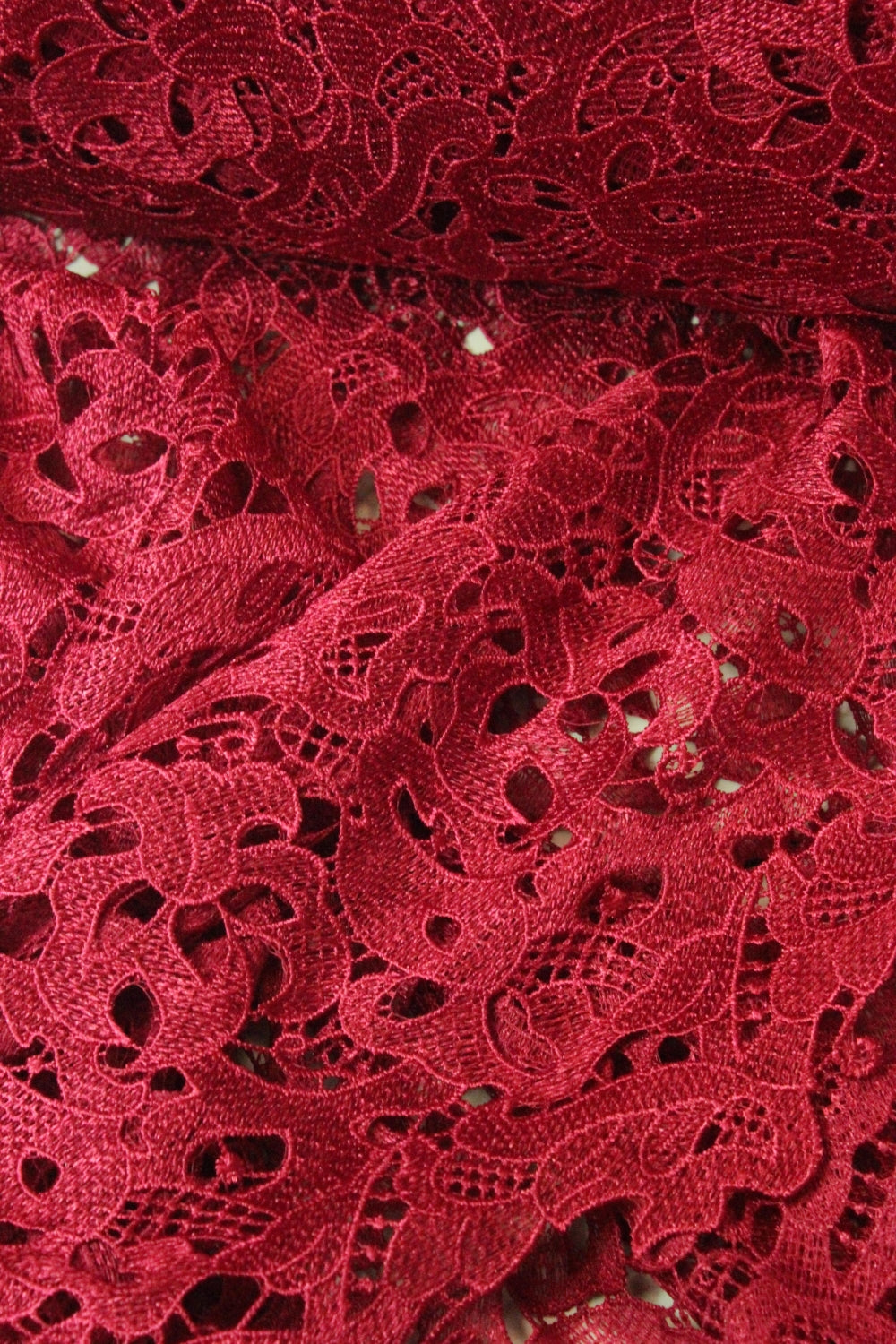 Broderie Sparta, Trandafiriu
