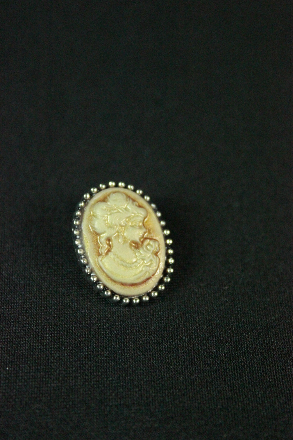 Brosa Camee 20x15mm