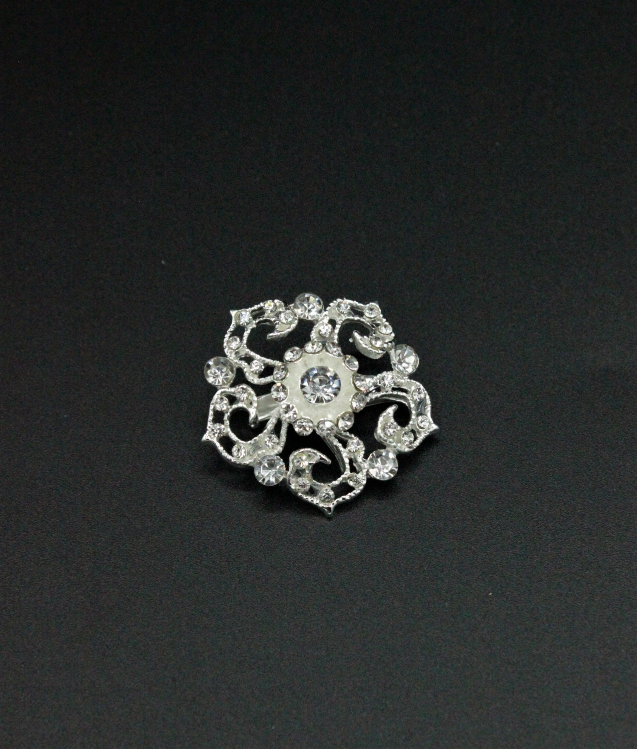 Brosa Cu Pietre, 30mm