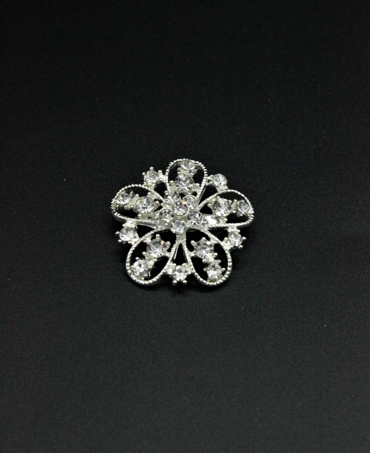 Brosa Cu Pietre, 30mm