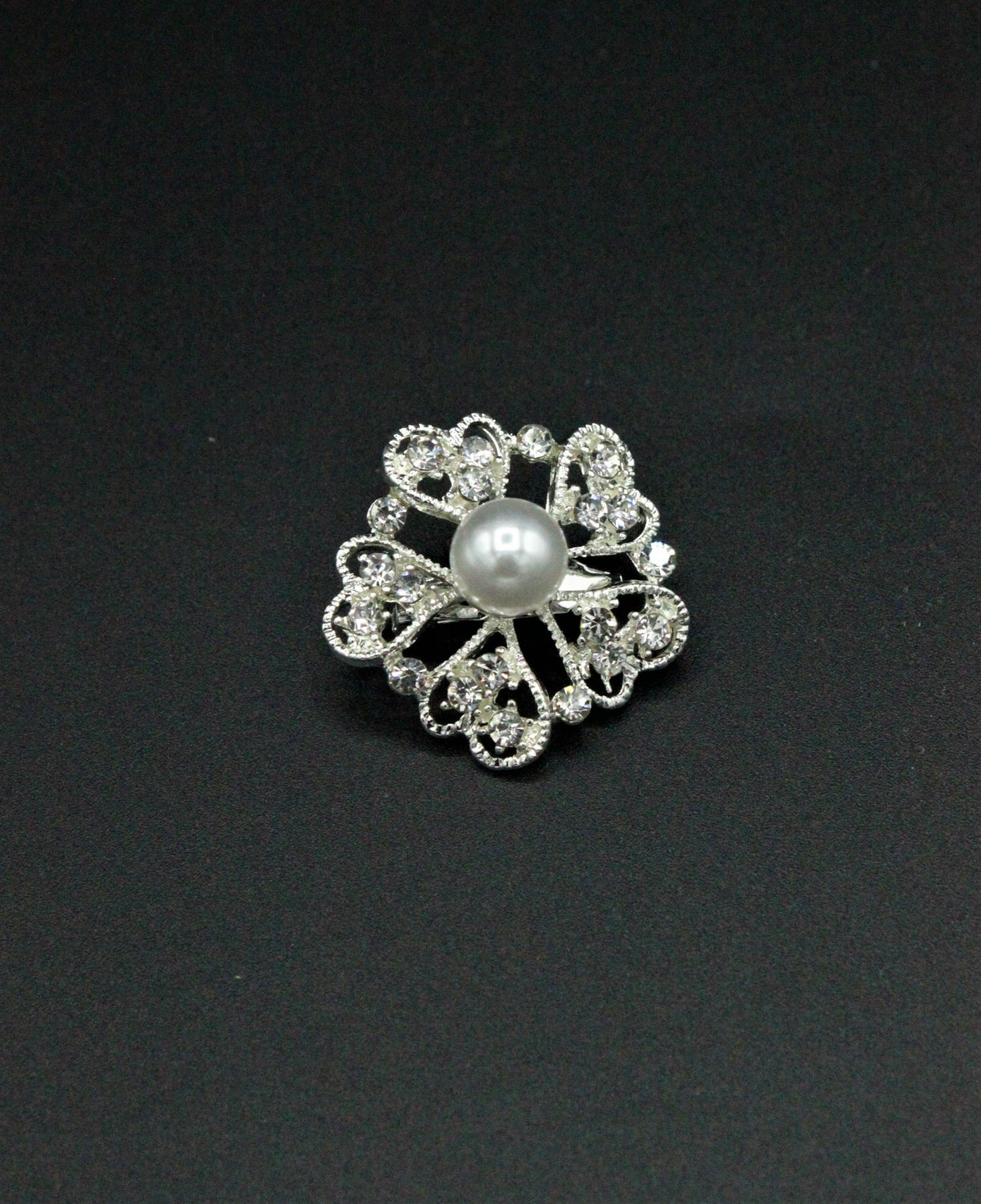 Brosa Cu Pietre Si Perle, 30mm