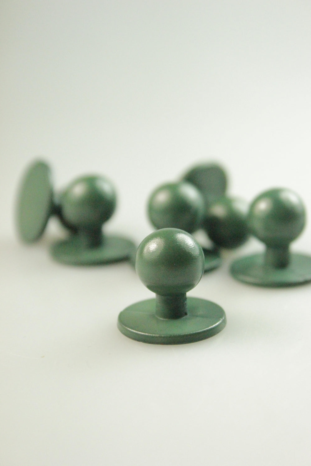 Butoni Bucatar, Verde Kaki