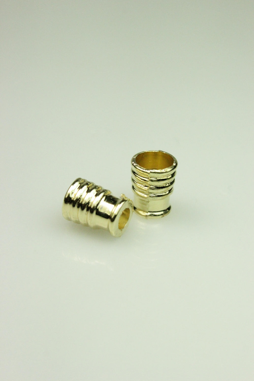 Capete Snur 5mm, Plastic, Auriu, (2Buc)