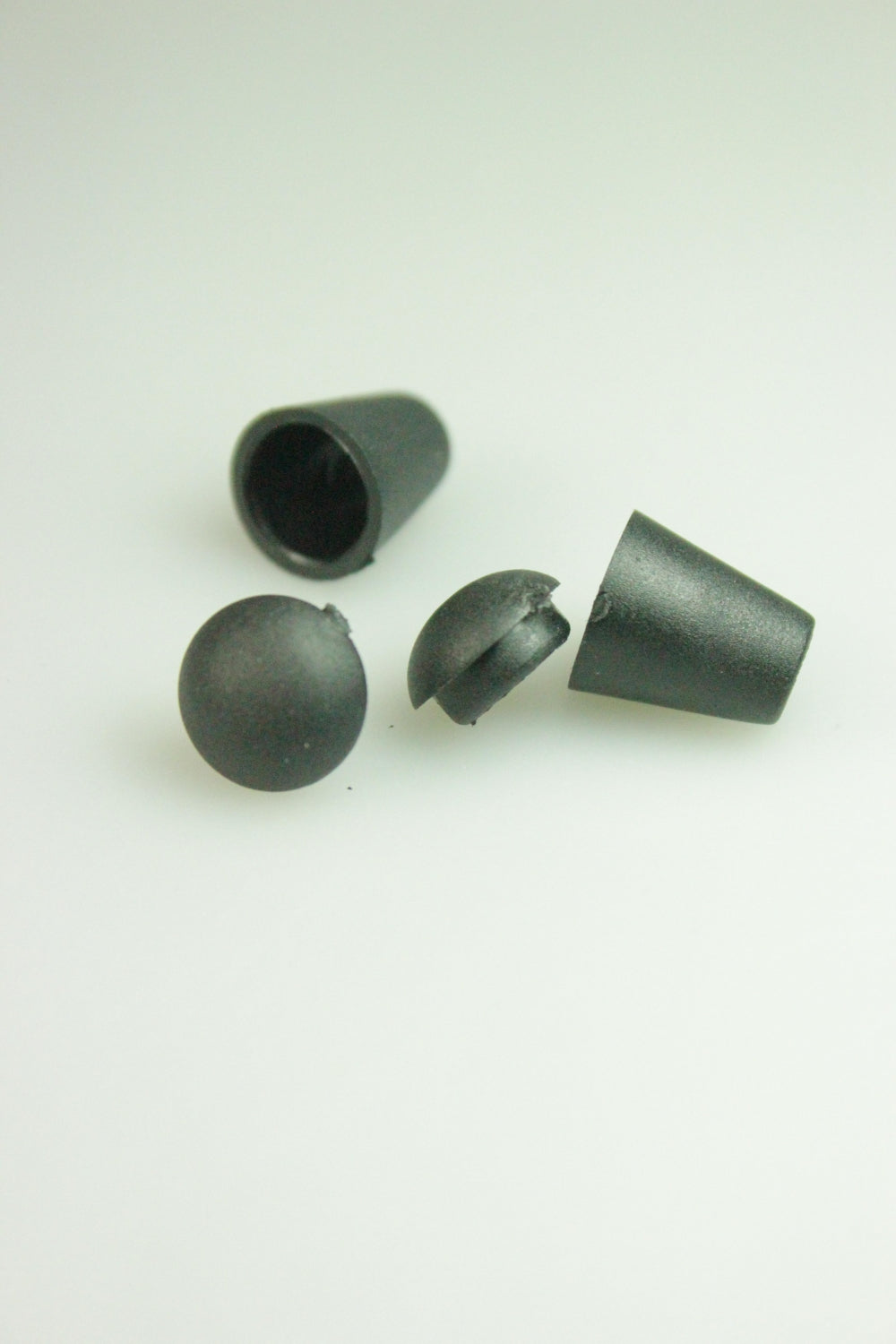 capete Snur 5mm, Plastic, Negru (2Buc)