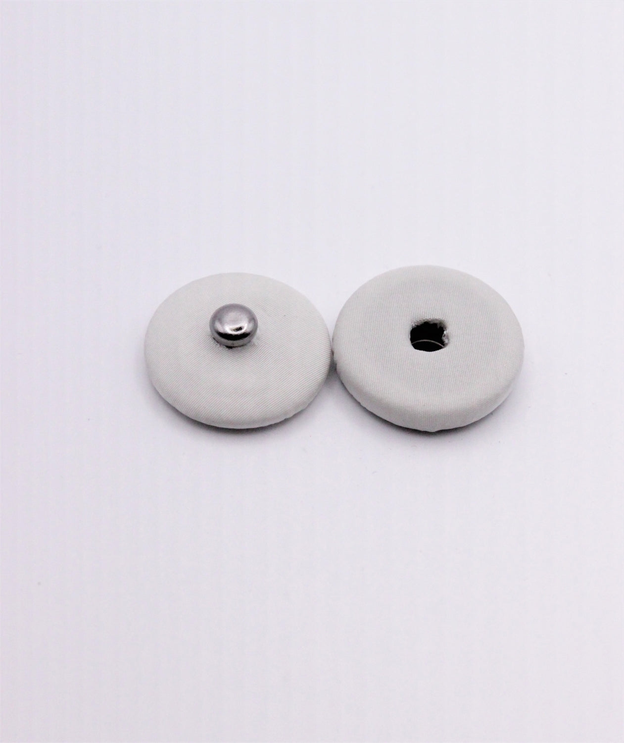 Capse Imbracate, 18mm, Alb