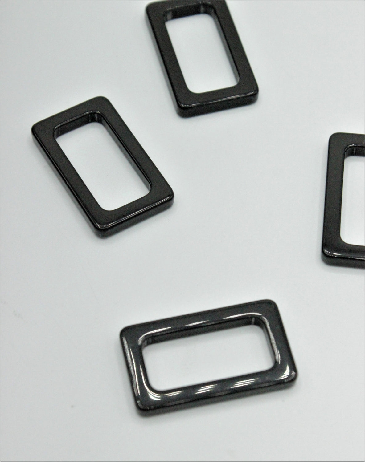 Catarama De Plastic, 12x25mm, Maro