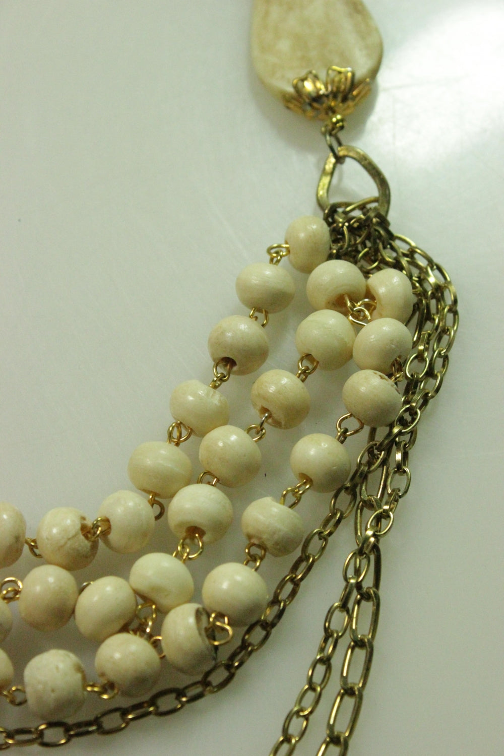 Colier African Cu Pietre Crem