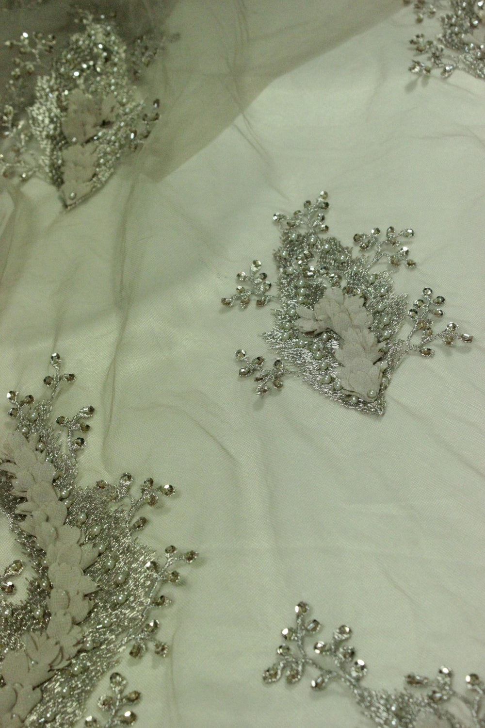 Cupon Broderie Cu Margele, Bej Cu Auriu, 50x135cm, Bordura Doar Pe O Latura