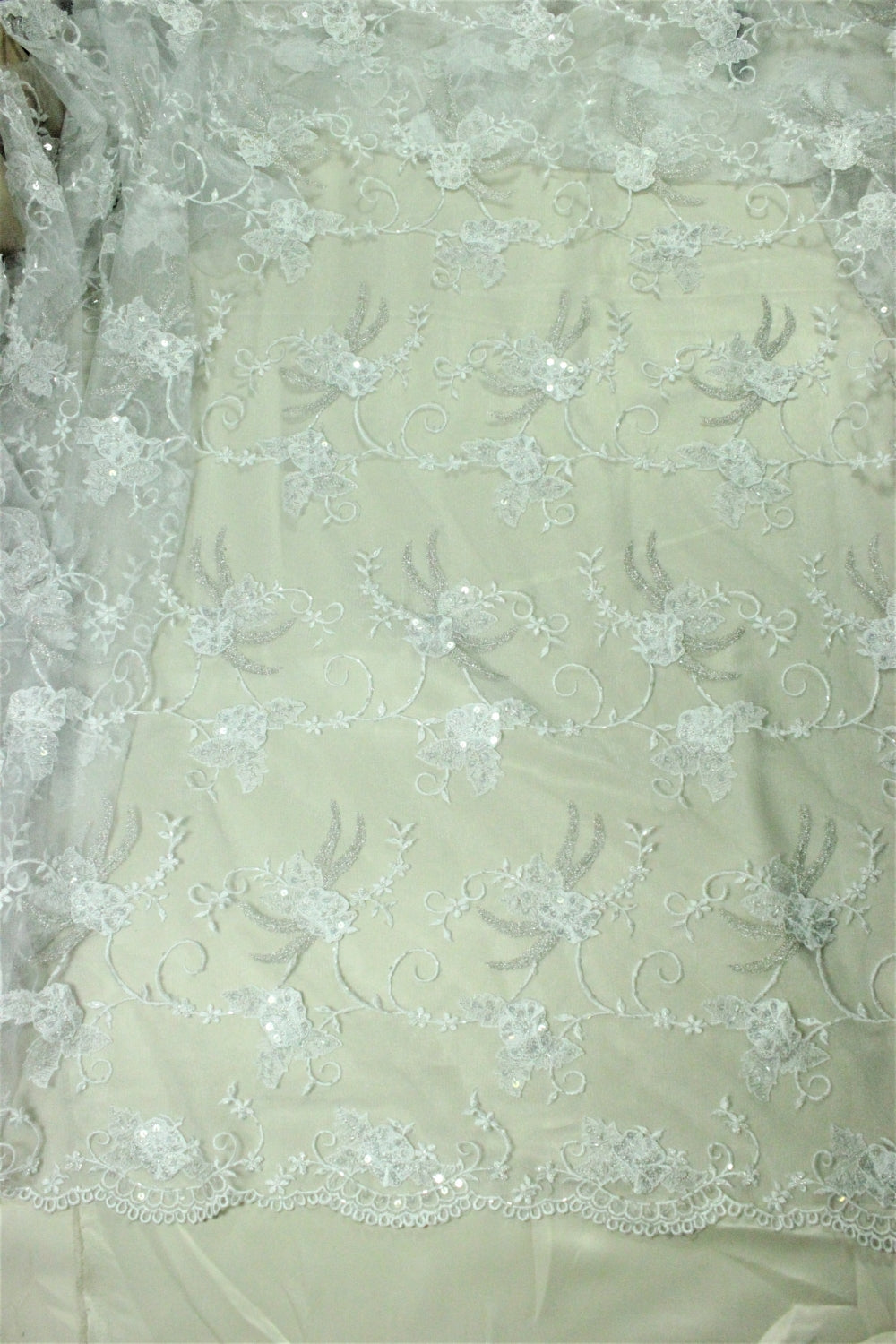 Cupon Broderie Cu Margele, Ivoire Cu Fir Lame Argintiu 80x130cm