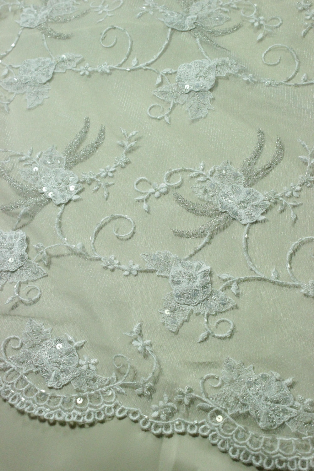 Cupon Broderie Cu Margele, Ivoire Cu Fir Lame Argintiu 80x130cm
