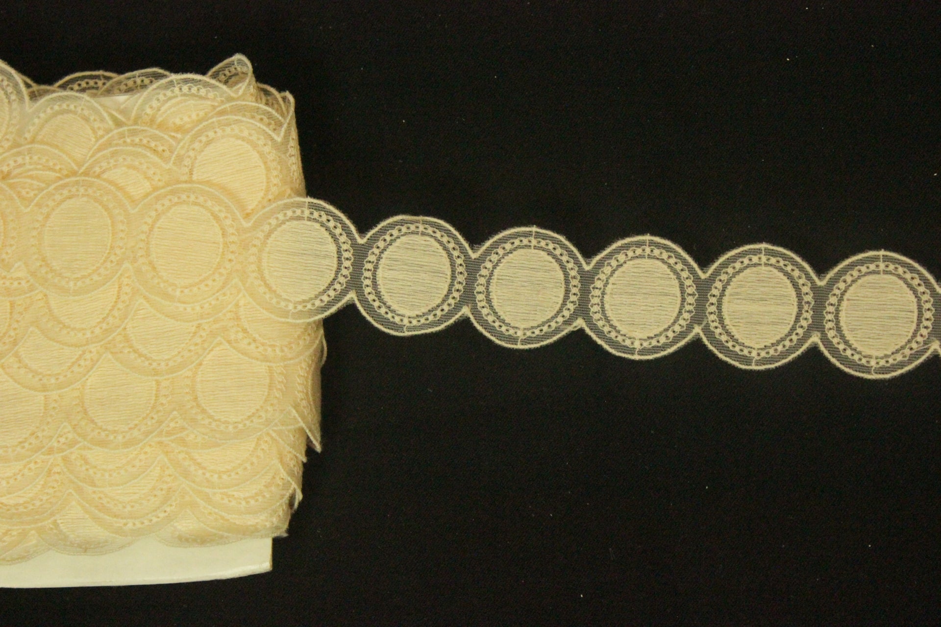 Dantela Banan, 2.50cm