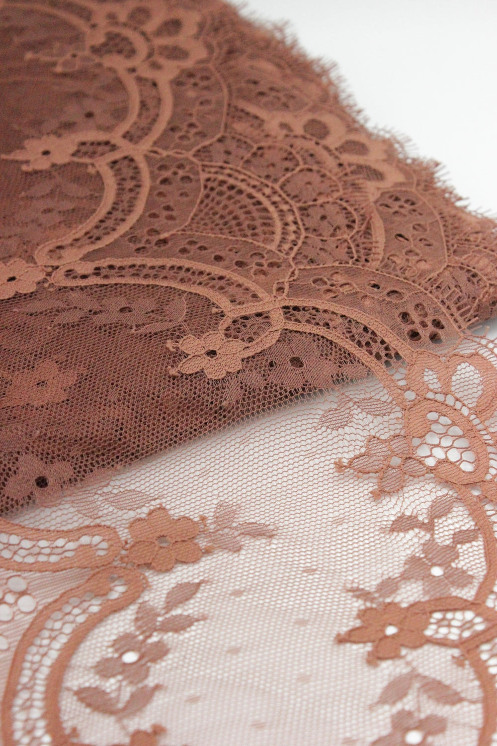 Dantela Chantilly 300 x 21cm,