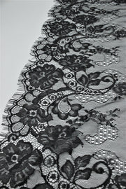 Dantela Chantilly 300 x 23cm, Negru