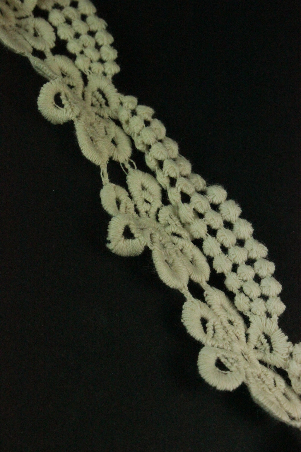 Dantela De Bumbac Crem, 30mm