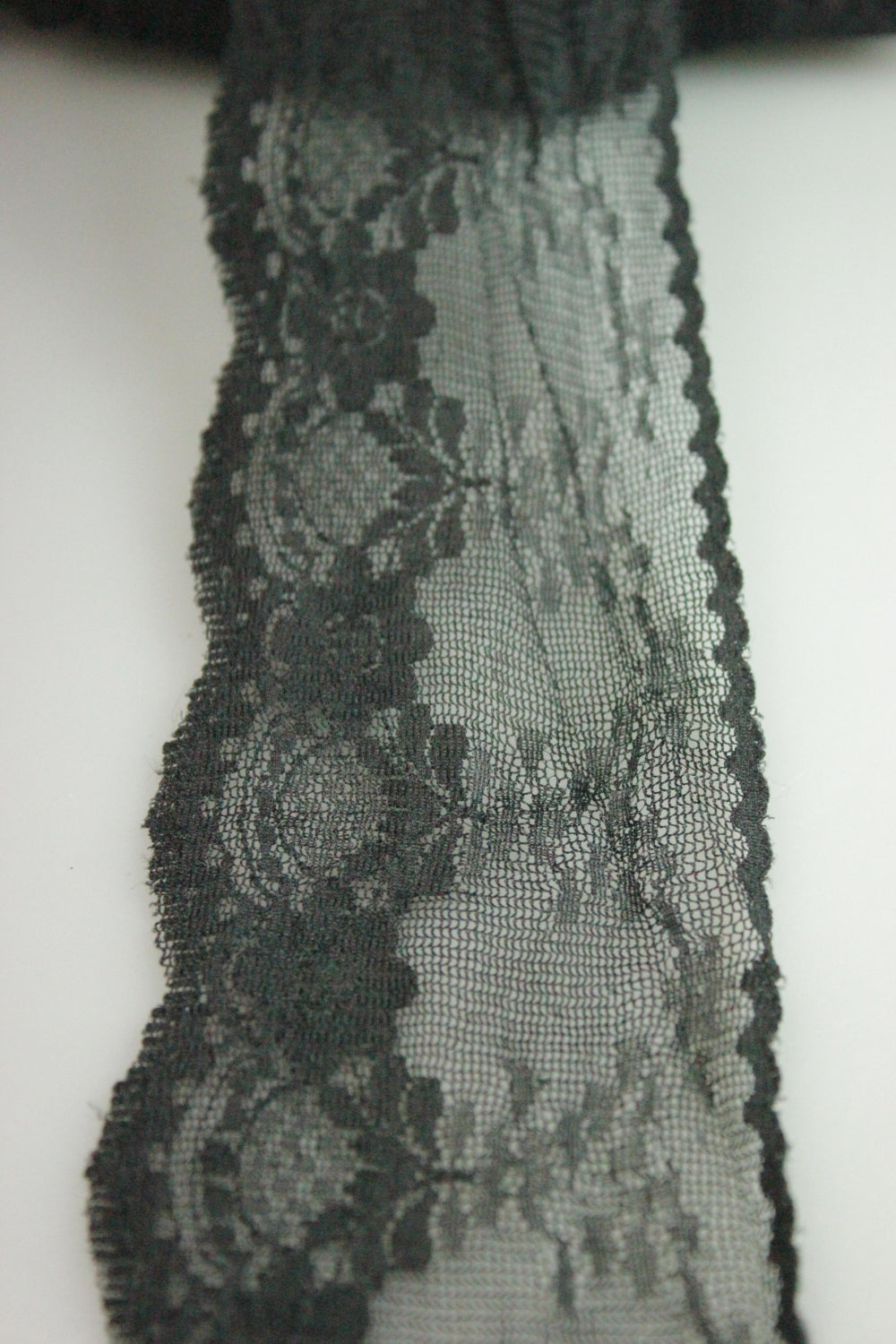 Dantela Fina Neagra, 70mm